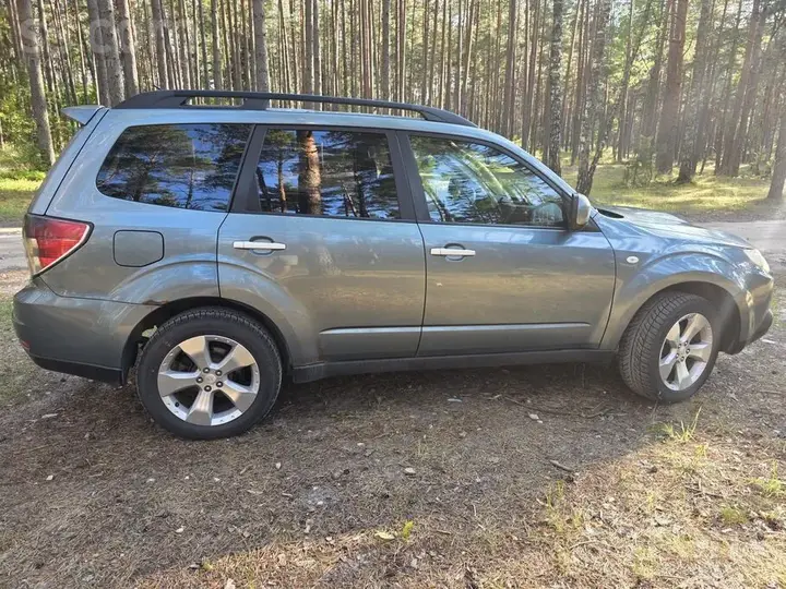 Subaru Forester 2010 photo 3