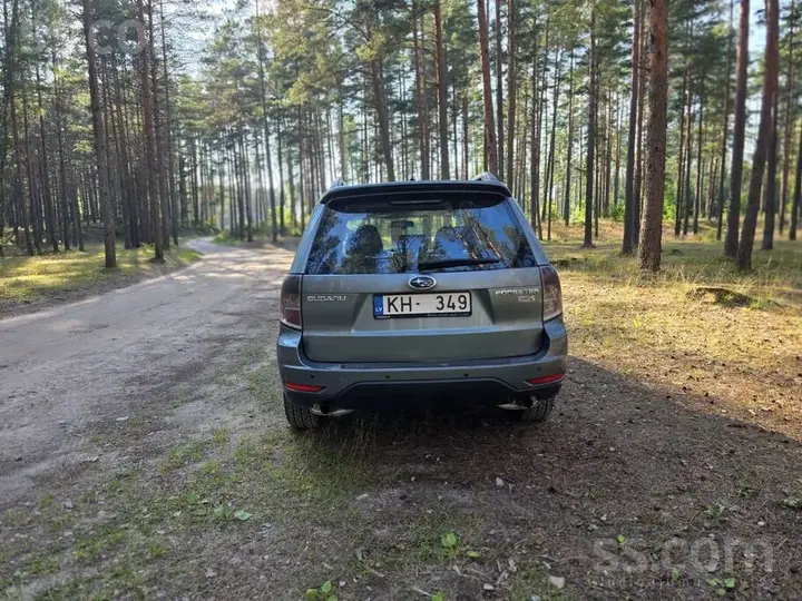 Subaru Forester 2010 photo 5