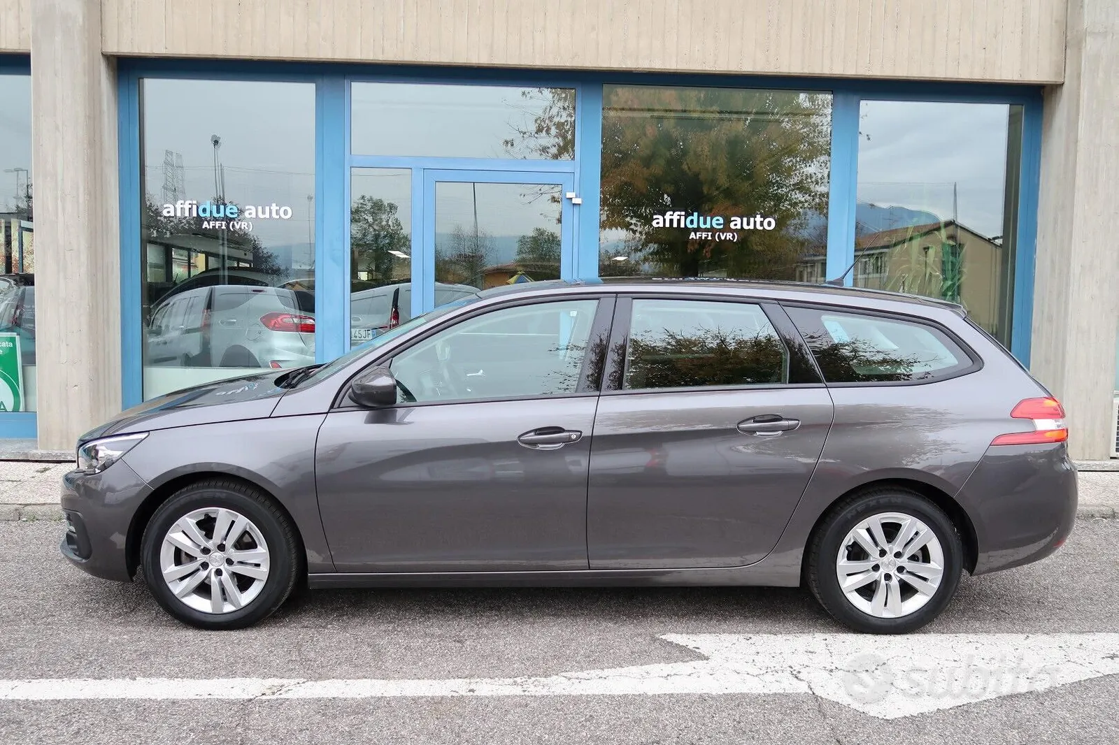 Peugeot 308 2019 photo 2