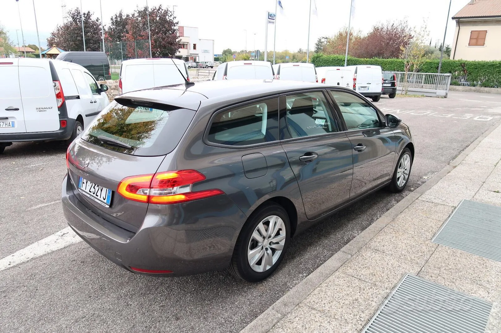 Peugeot 308 2019 photo 4