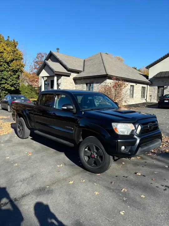 Toyota Tacoma 2015 photo 2
