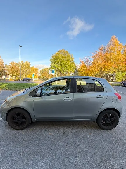 Toyota Yaris 2009 photo 4
