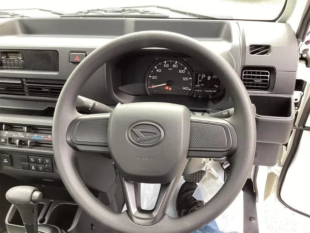 Daihatsu Hijet Truck 2026 photo 2