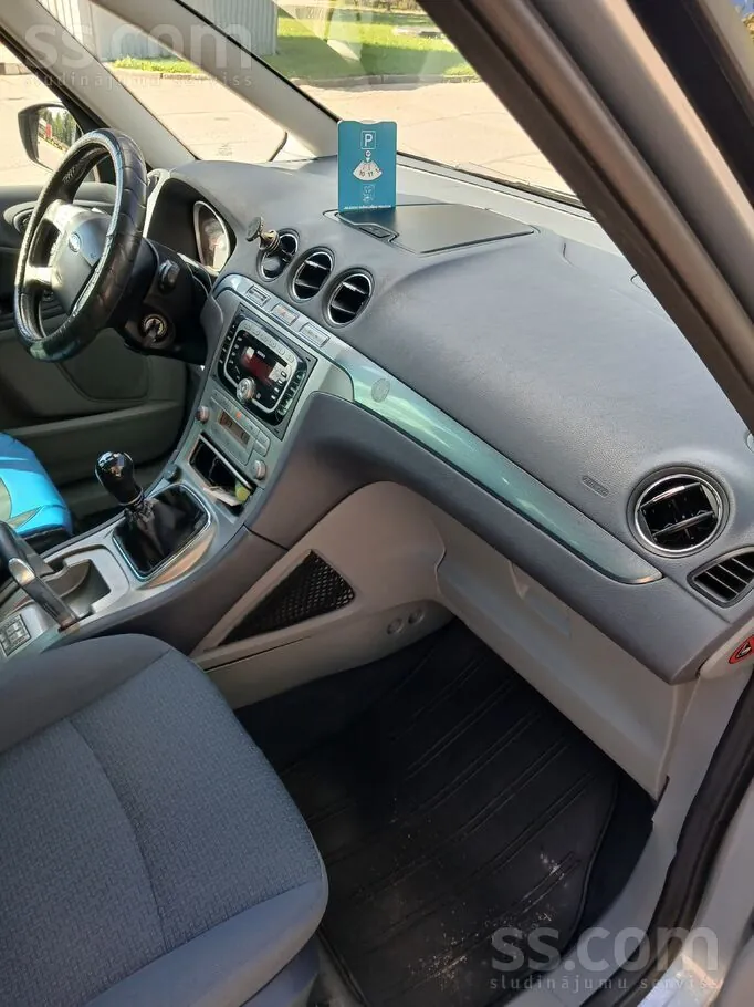 Ford Galaxy 2008 photo 5