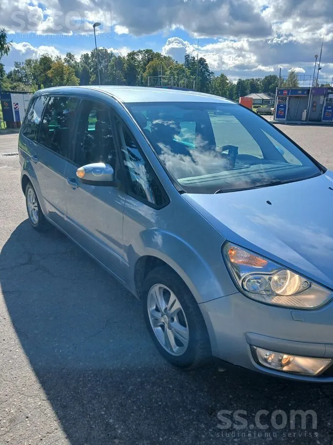 Ford Galaxy 2008 photo 3