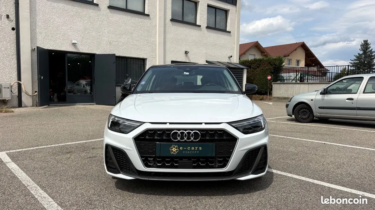 Audi A1 2022 photo 2