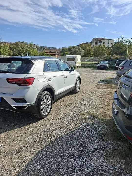 Volkswagen T-Roc 2019 photo 3