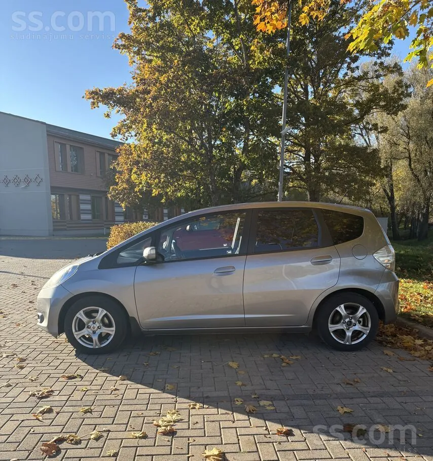 Honda Jazz 2012 photo 3