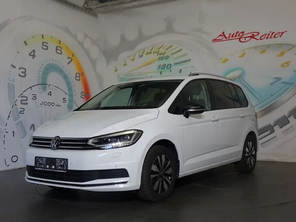 Volkswagen Touran 2025 photo 3