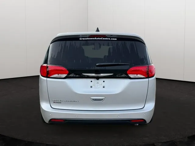 Chrysler Grand Caravan 2026 photo 5