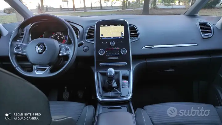 Renault Scenic 2021 photo 2