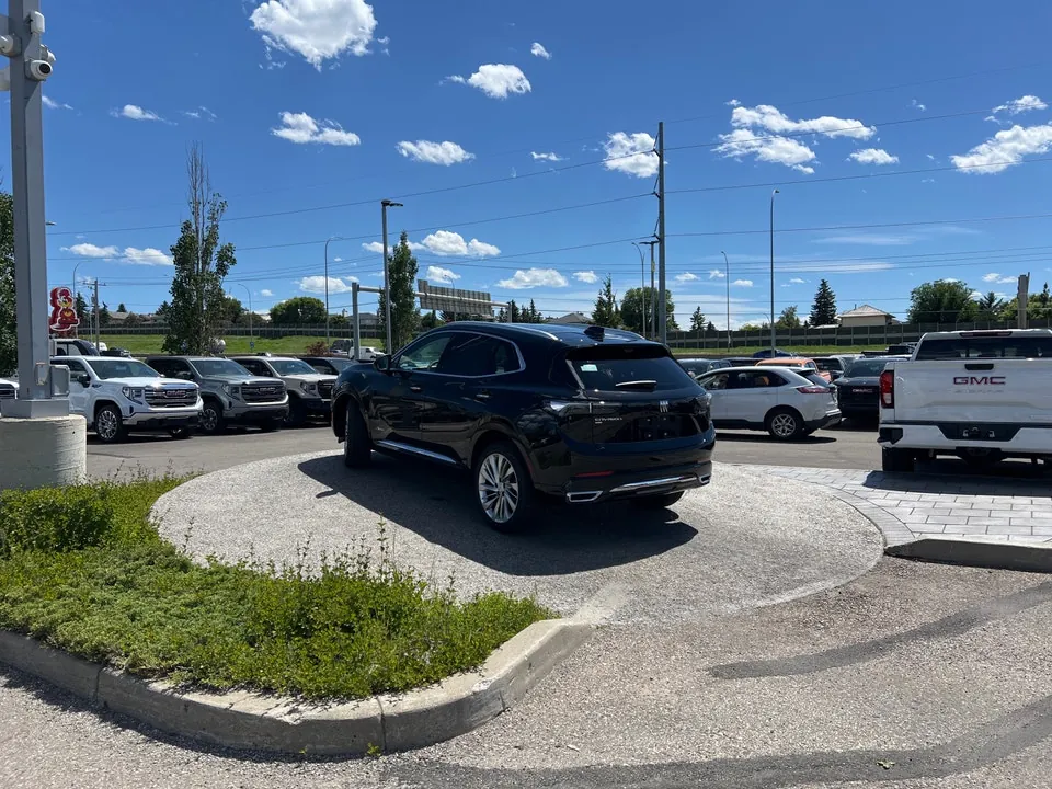 Buick Envision 2026 photo 4