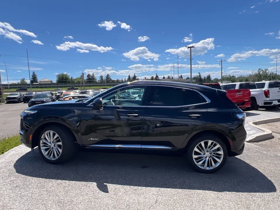 Buick Envision 2026 photo 2