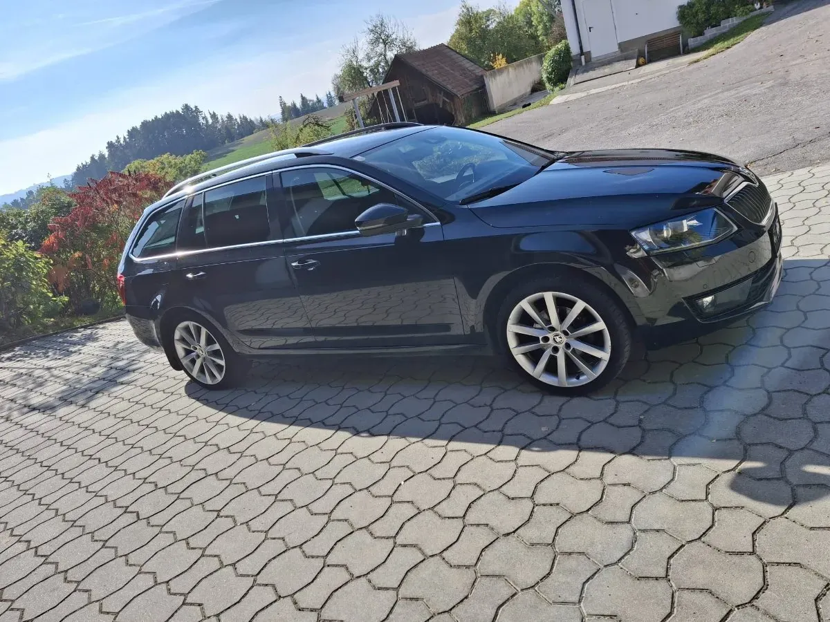 Skoda Octavia 2015 photo 3
