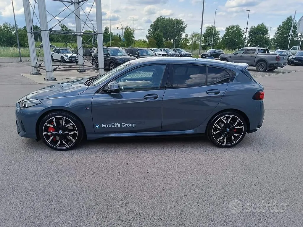 BMW 1 Series 2025 photo 3