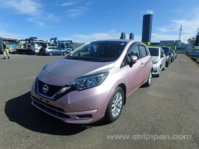 Nissan Note 2017 photo 2