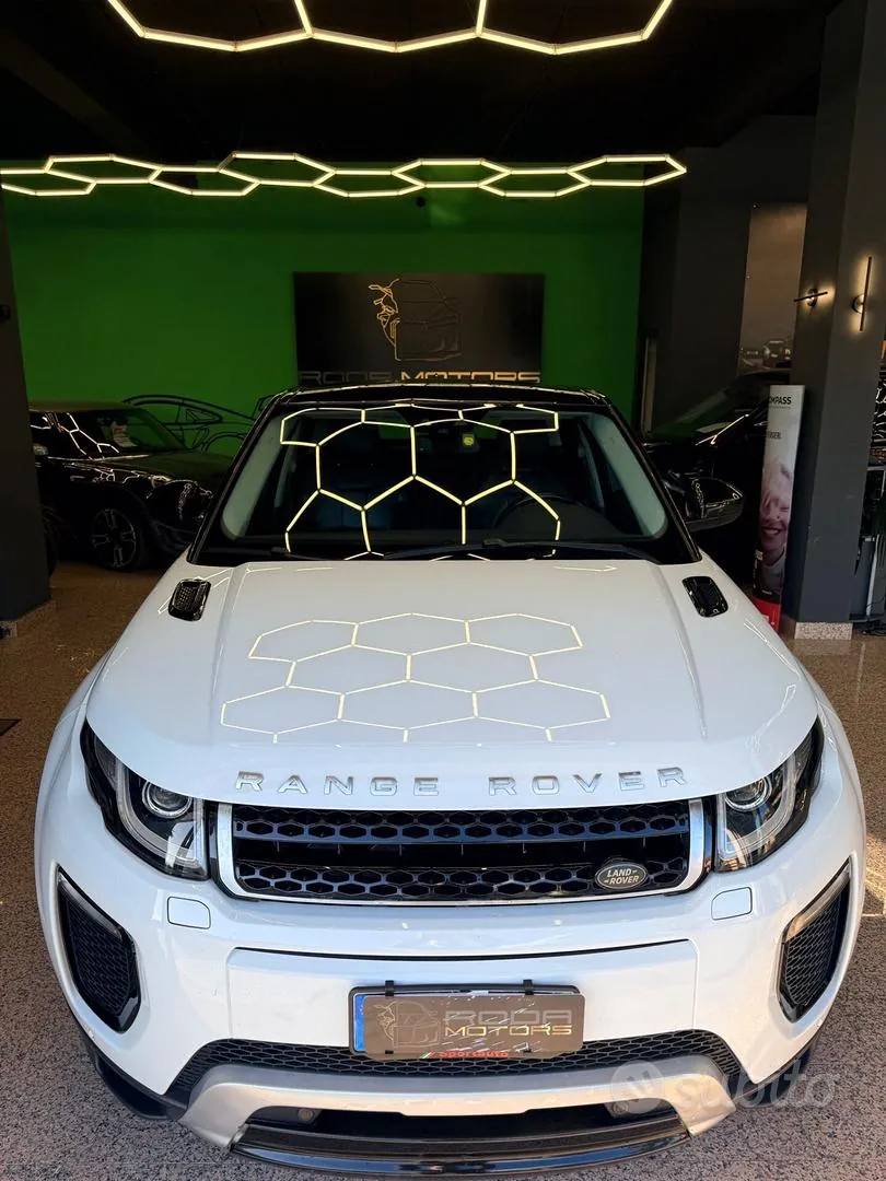 Land Rover Range Rover Evoque 2017 photo 2