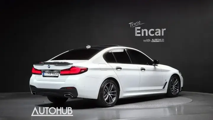 BMW 520I 2022 photo 2