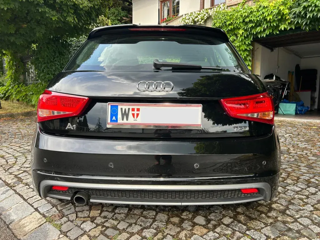Audi A1 2012 photo 2