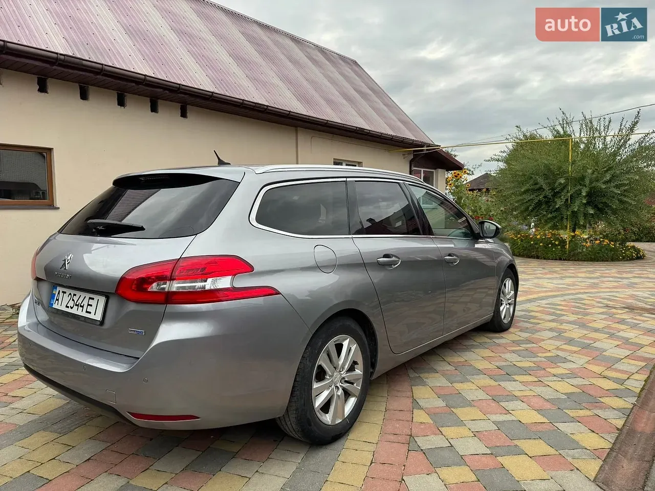 Peugeot 308 2014 photo 5