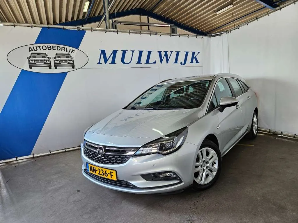 Opel Astra Sports Tourer 2017 photo 2