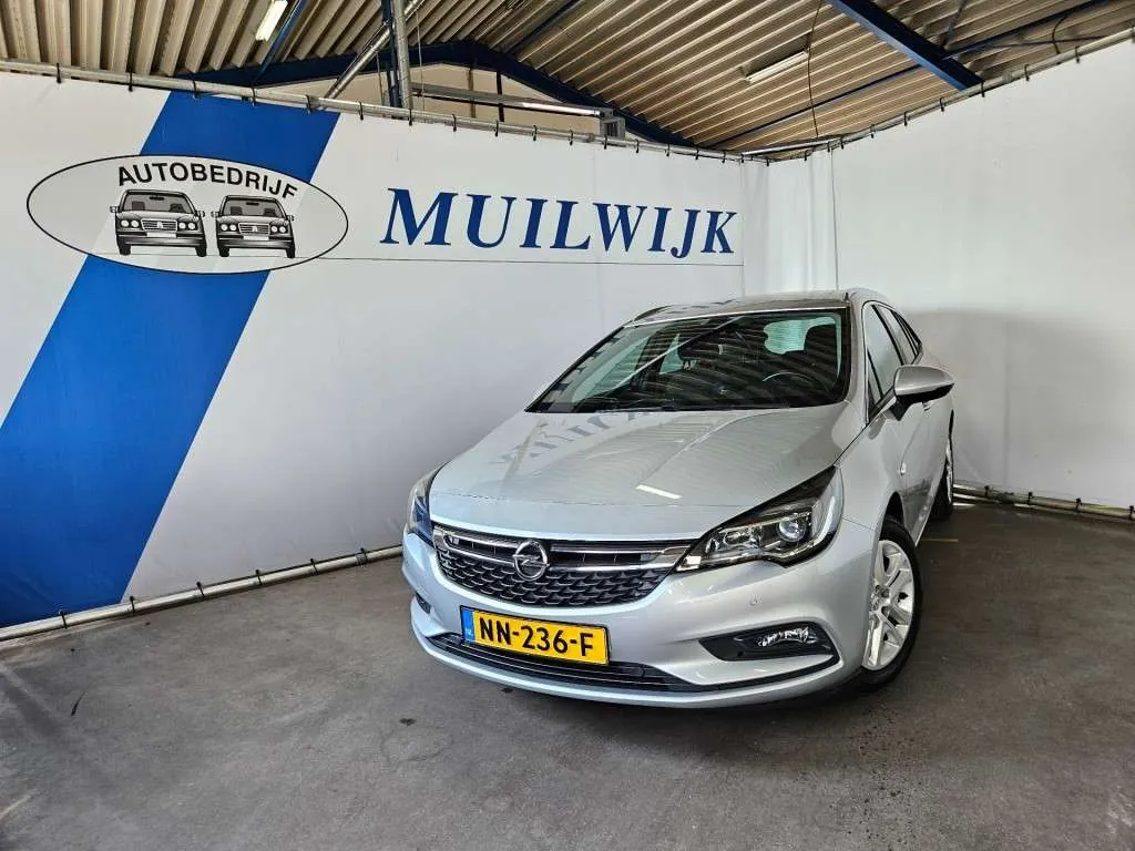 Opel Astra Sports Tourer 2017 photo 4