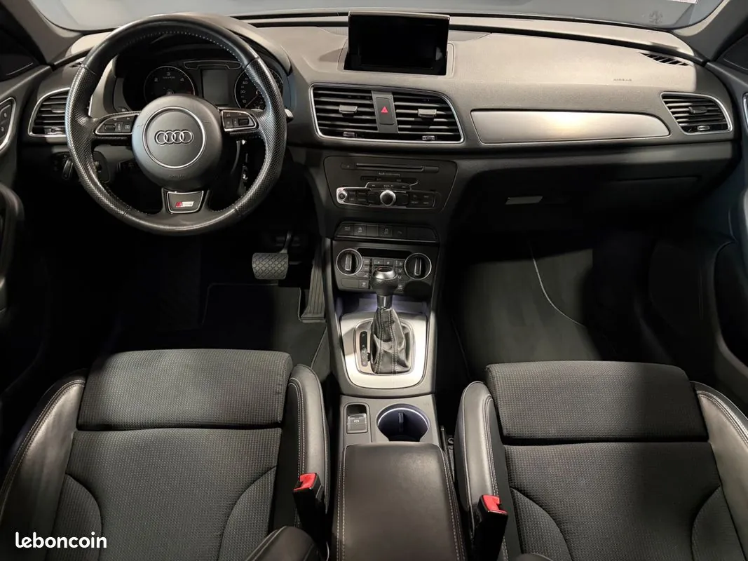 Audi Q3 2018 photo 3