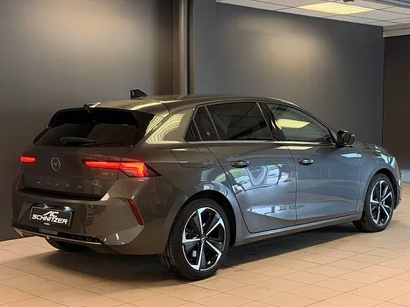 Opel Astra 2023 photo 2