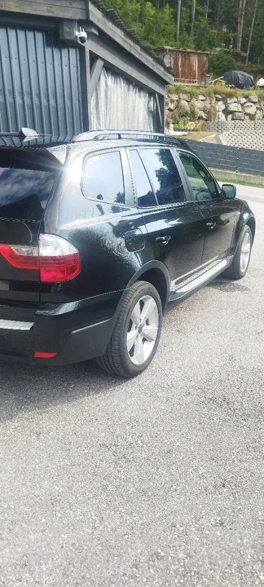 BMW X3 2009 photo 2