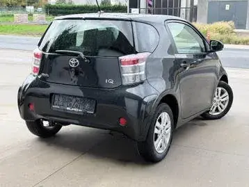 Toyota Iq 2011 photo 3