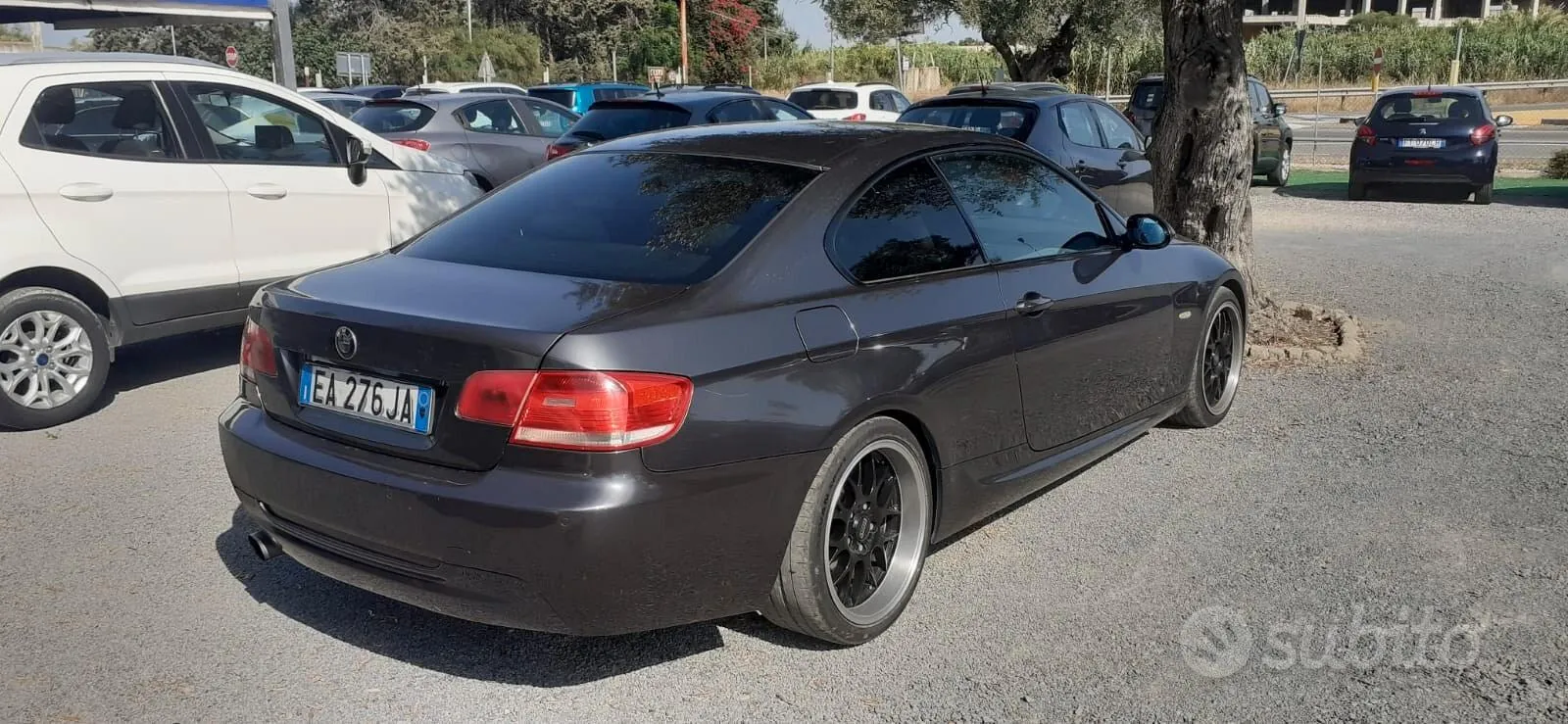 BMW 320D 2010 photo 3