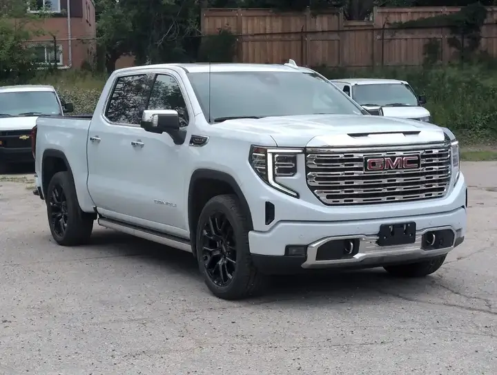 GMC Sierra 1500 2026 photo 2
