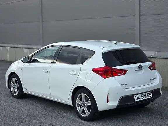 Toyota Auris 2013 photo 5