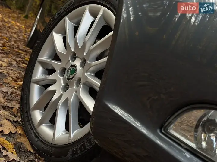 Skoda Octavia 2010 photo 4
