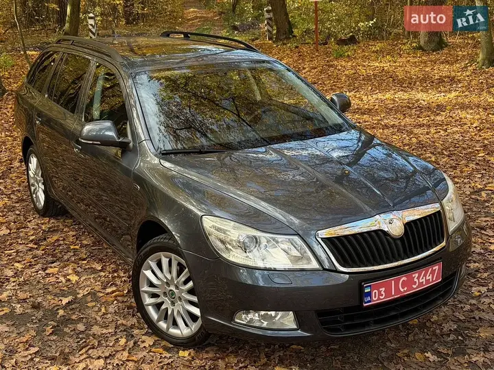 Skoda Octavia 2010 photo 3