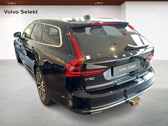 Volvo V90 2023 photo 2
