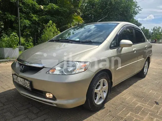 Honda City 2004 photo 3