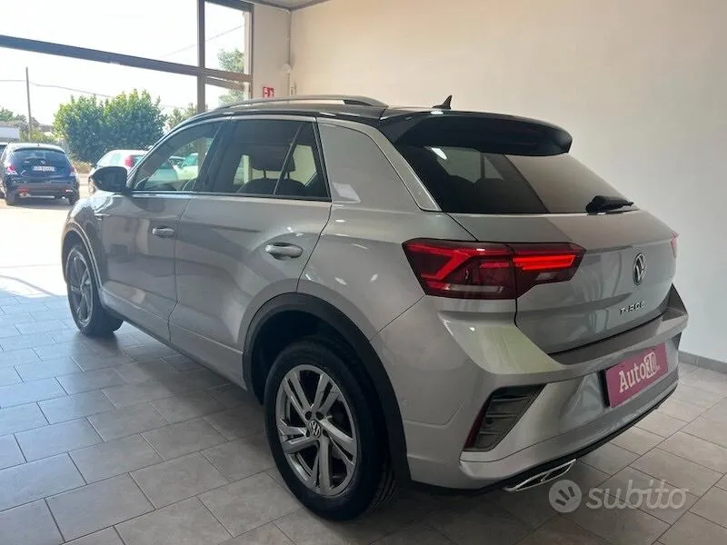 Volkswagen T-Roc 2022 photo 2