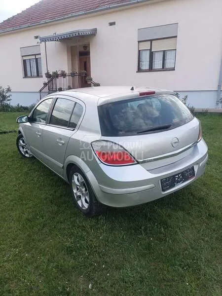 Opel Astra H
