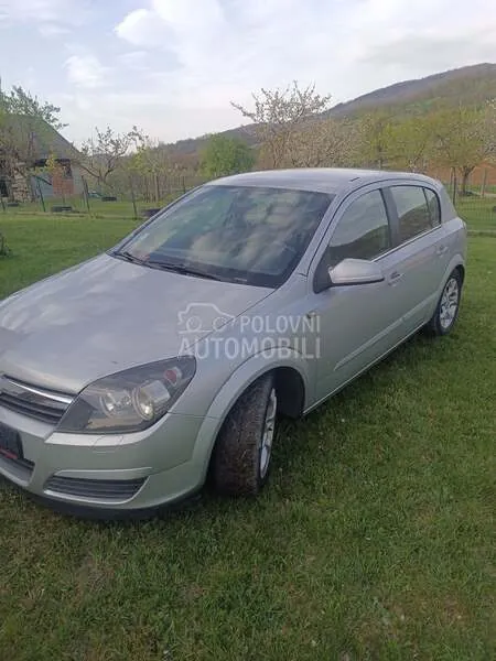 Opel Astra H 2007 photo 2