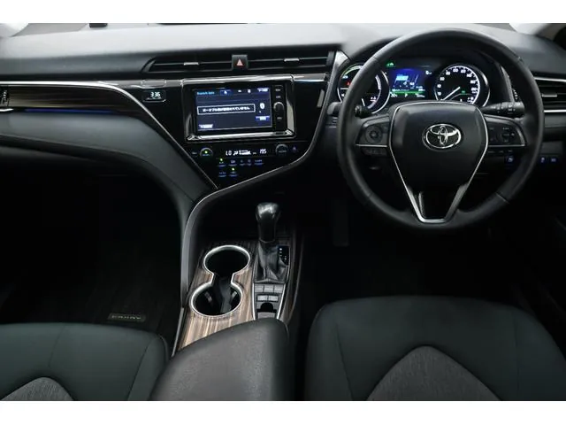 Toyota Camry 2017 photo 2