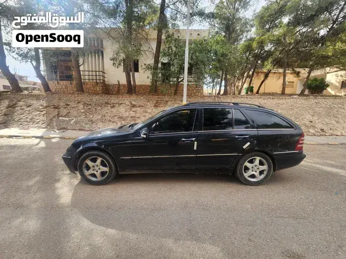 Mercedes-Benz C-Class 2003 photo 4