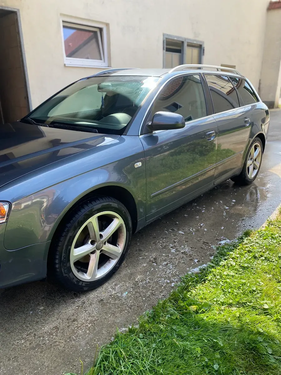 Audi A4 2007 photo 2