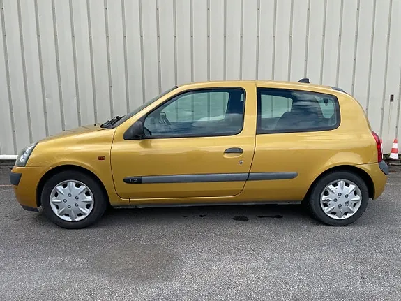 Renault Clio 2002 photo 2