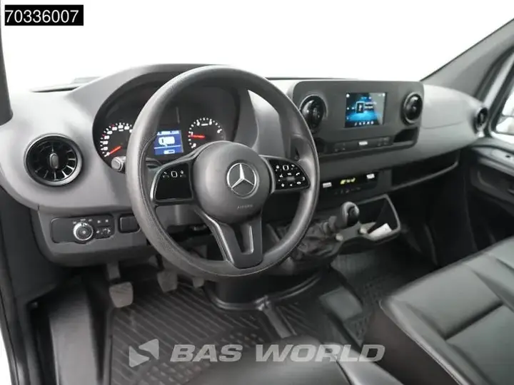 Mercedes-Benz Sprinter 2021 photo 3