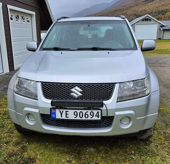 Suzuki Grand Vitara 2006 photo 2