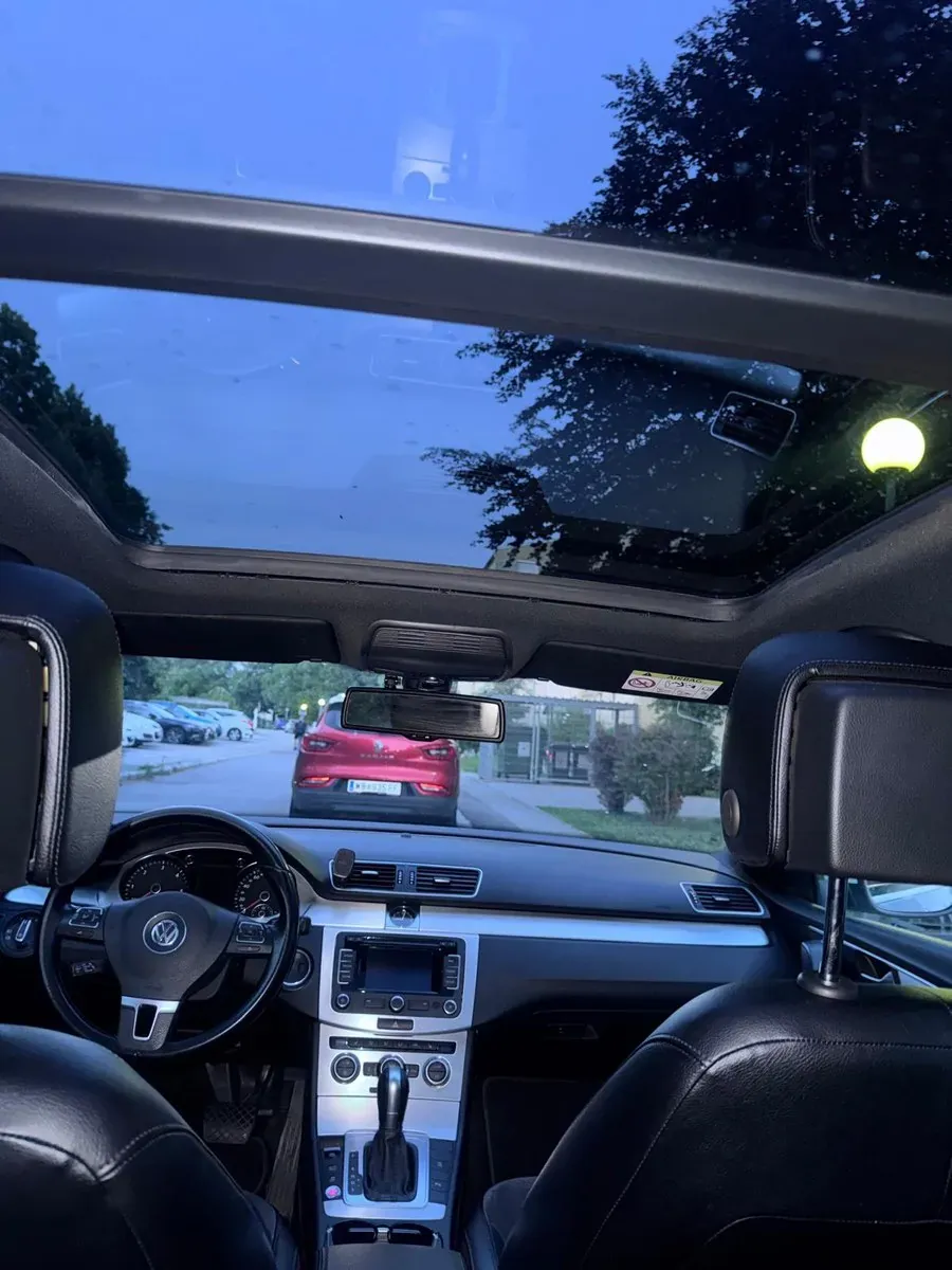 Volkswagen Passat 2014 photo 2