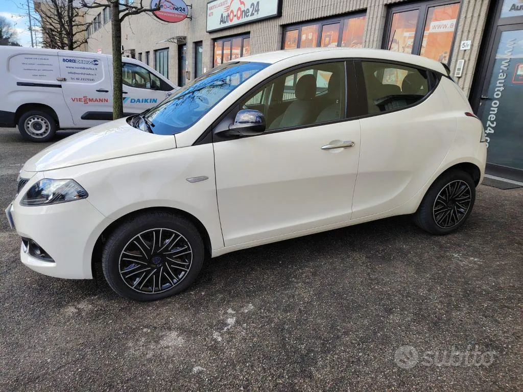 Lancia Ypsilon 2023 photo 5