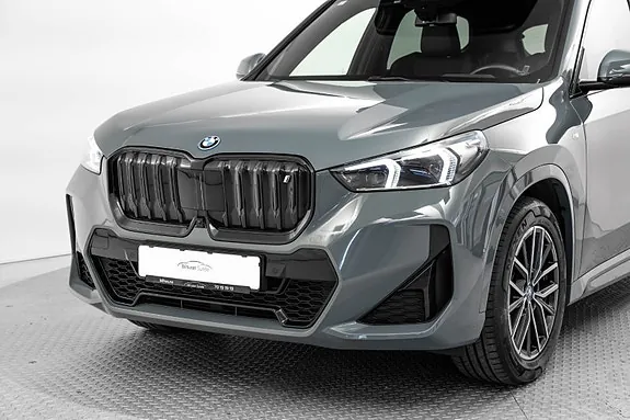 BMW Ix1 2023 photo 2
