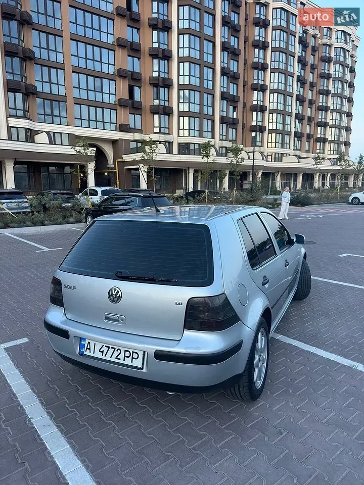 Volkswagen Golf 2002 photo 4